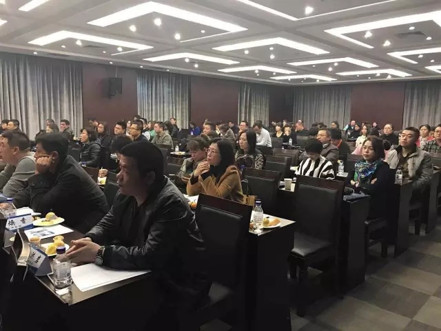 c2bc8a6a87c8441a7071c3f8b4cabe78.jpg 640.webp (1).jpg