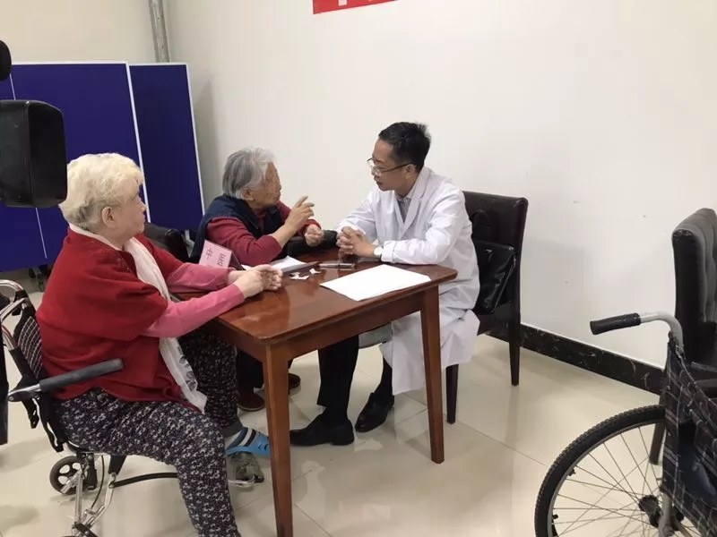 ac0c0dbd15f6ee8ab25fad1386972b3e.jpg 640.webp (1).jpg